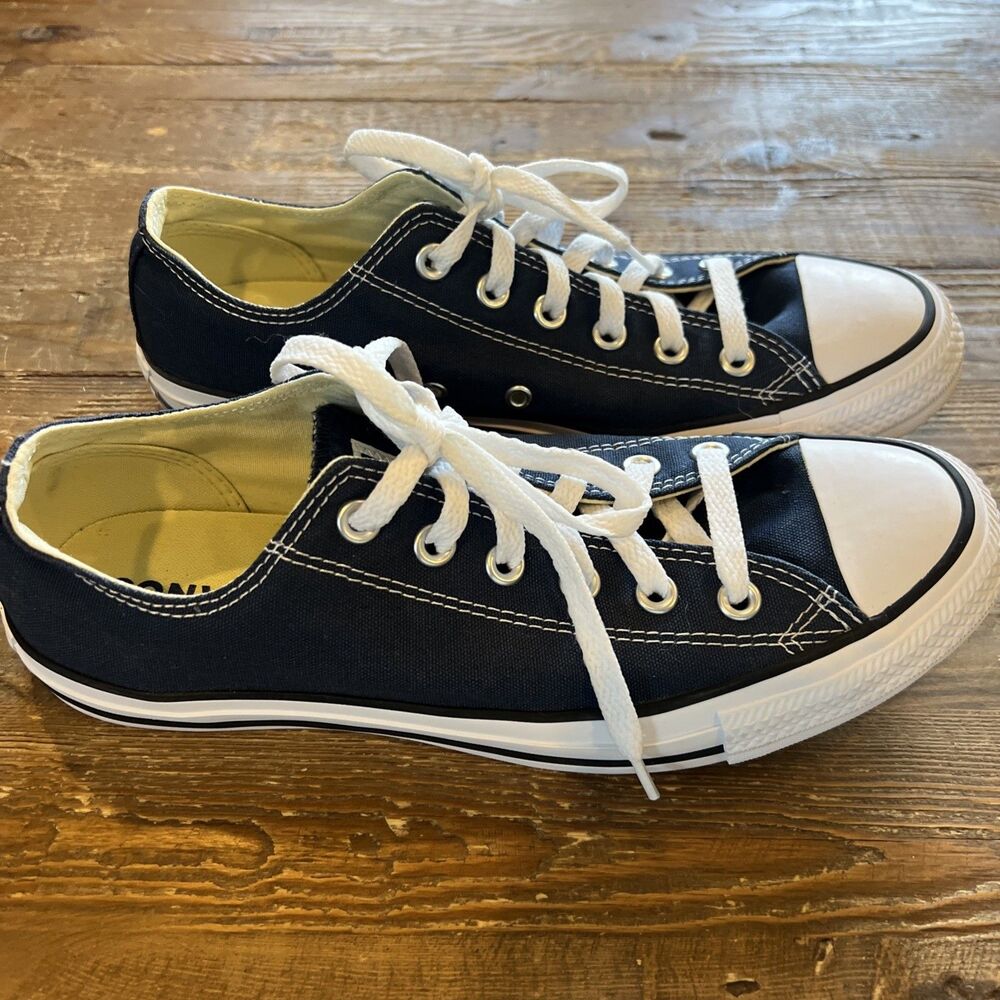Converse Chuck Taylor All Star Navy Blue & White Womens 9.5 Mens 7.5 Barely Worn
